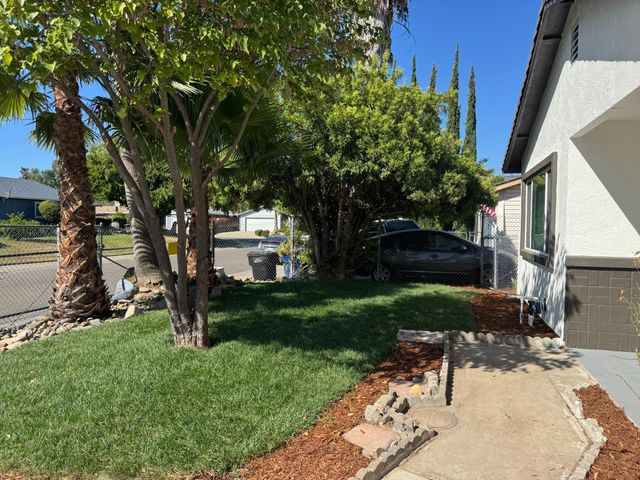 2471 Rhine Way, Elverta, CA 95626