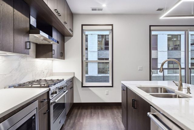253 Lake Street E 212, Wayzata, MN 55391