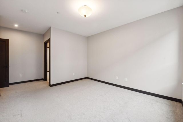 253 Lake Street E 212, Wayzata, MN 55391