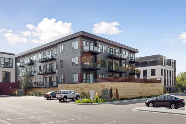 253 Lake Street E 212, Wayzata, MN 55391