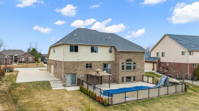 16348 Via Montella, Macomb Township, MI 48042
