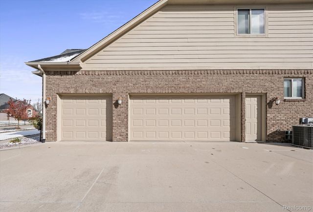 16348 Via Montella, Macomb Township, MI 48042