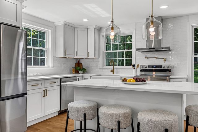 87 School Street., Hanover, MA 02339
