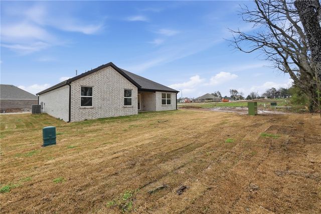 306 Cattleman Lane, Siloam Springs, AR 72761