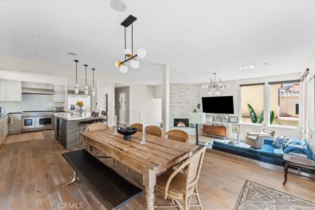 845 Summit Drive, Laguna Beach, CA 92651