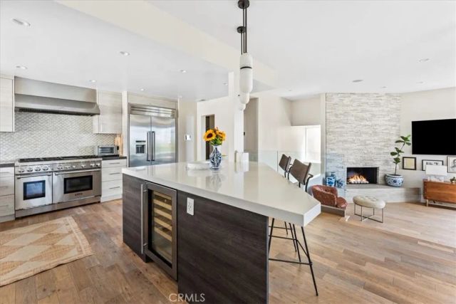 845 Summit Drive, Laguna Beach, CA 92651