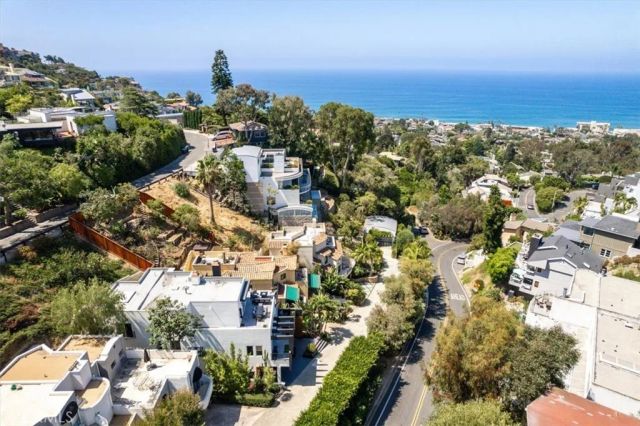 845 Summit Drive, Laguna Beach, CA 92651