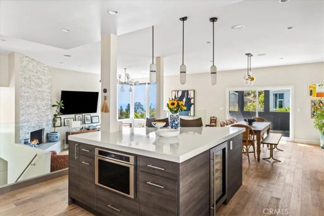 845 Summit Drive, Laguna Beach, CA 92651