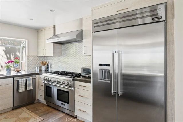 845 Summit Drive, Laguna Beach, CA 92651