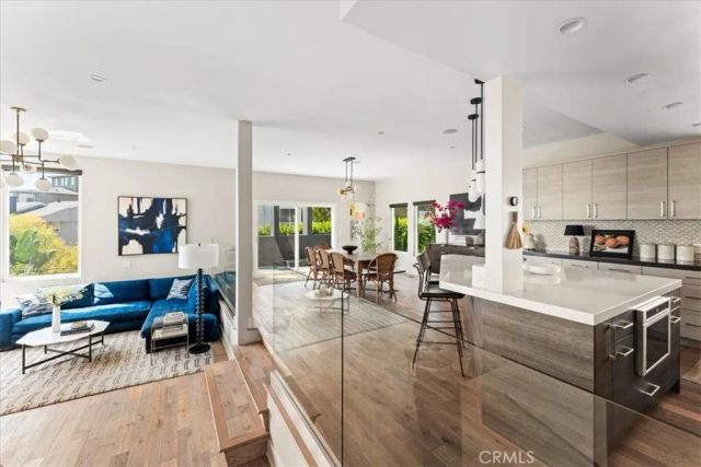 845 Summit Drive, Laguna Beach, CA 92651