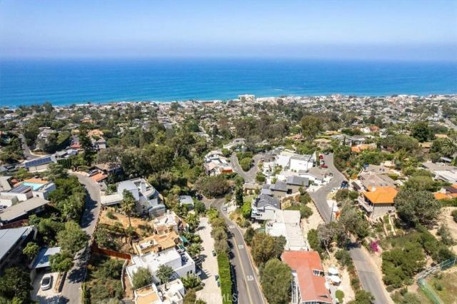 845 Summit Drive, Laguna Beach, CA 92651