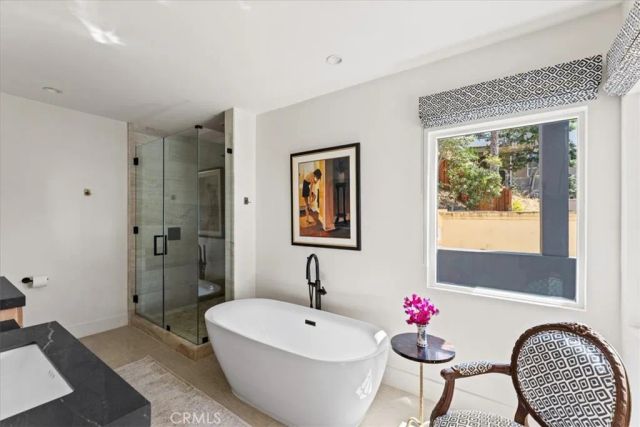 845 Summit Drive, Laguna Beach, CA 92651