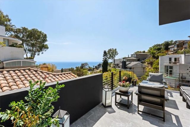 845 Summit Drive, Laguna Beach, CA 92651
