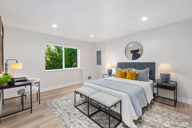 1701 41st Avenue SW, Seattle, WA 98116