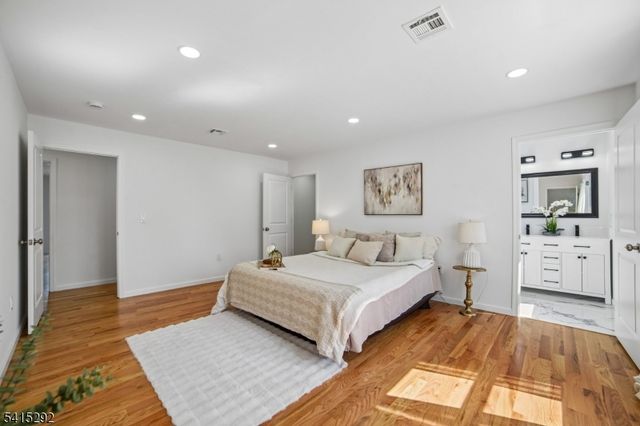 207 Lake Shore Dr, Parsippany-troy Hills Twp., NJ 07034