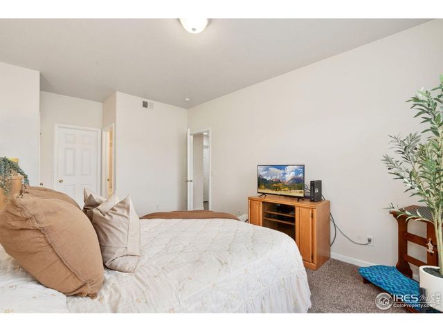 1343 Lake Cir 8-B, Windsor, CO 80550