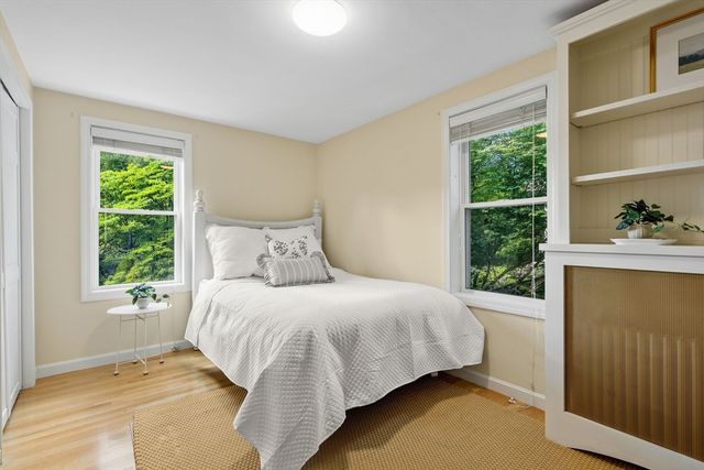 197 Hillside Ave, Arlington, MA 02476