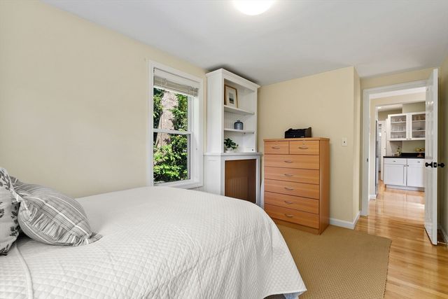 197 Hillside Ave, Arlington, MA 02476