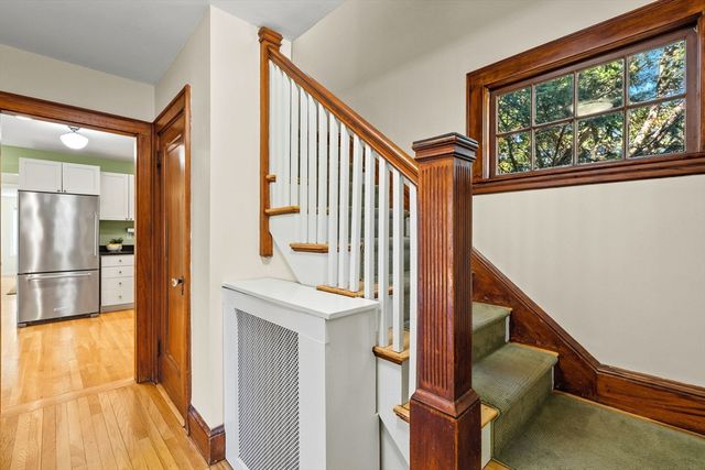 197 Hillside Ave, Arlington, MA 02476