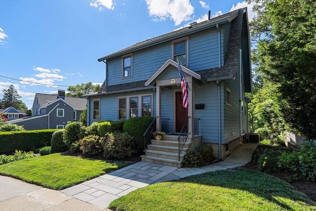 197 Hillside Ave, Arlington, MA 02476