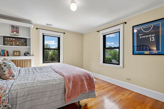 197 Hillside Ave, Arlington, MA 02476