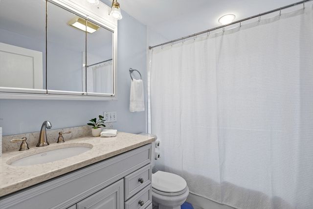 197 Hillside Ave, Arlington, MA 02476