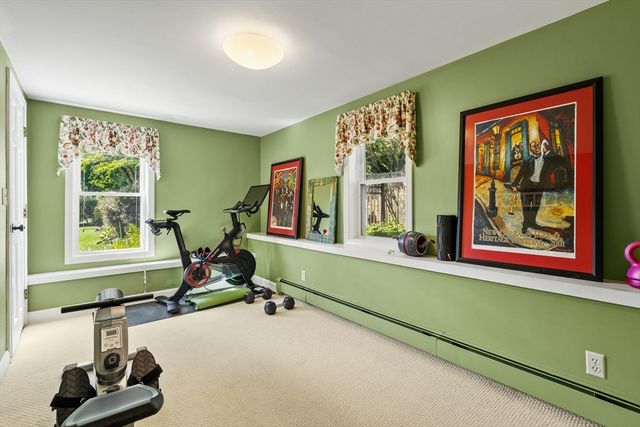 197 Hillside Ave, Arlington, MA 02476