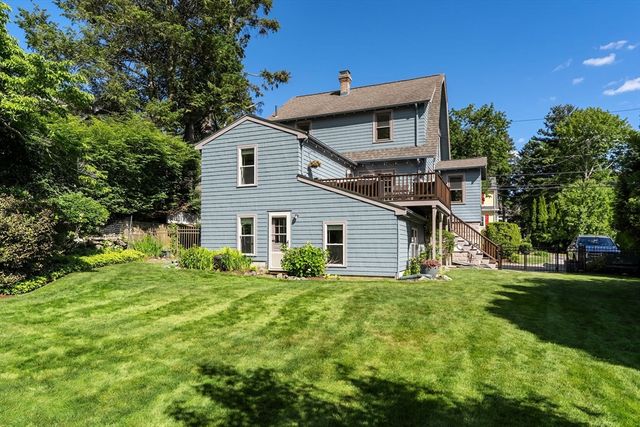 197 Hillside Ave, Arlington, MA 02476