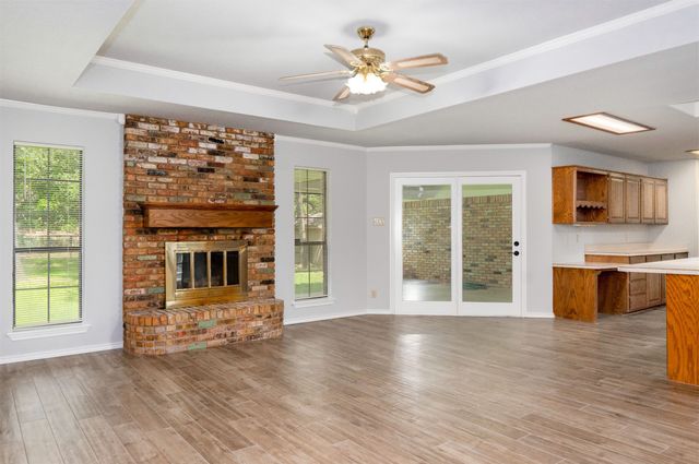 115 N La Colina Road, Weatherford, TX 76085