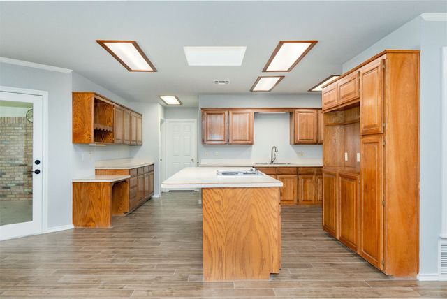 115 N La Colina Road, Weatherford, TX 76085