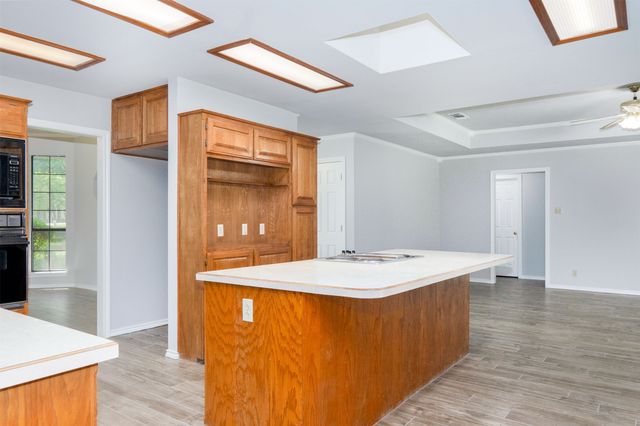 115 N La Colina Road, Weatherford, TX 76085