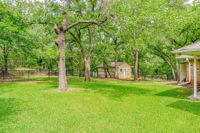 115 N La Colina Road, Weatherford, TX 76085