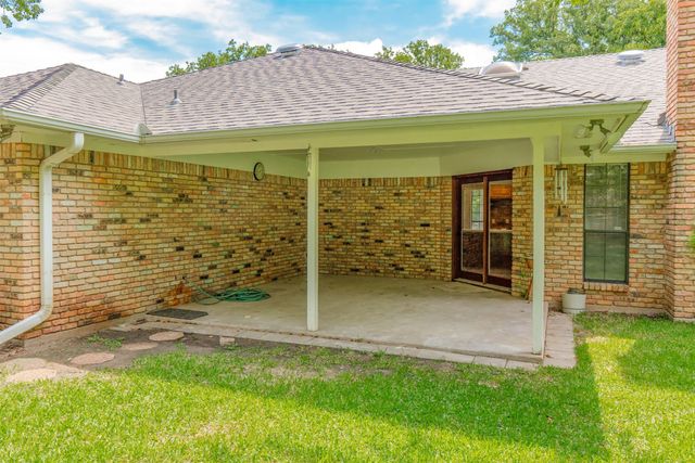 115 N La Colina Road, Weatherford, TX 76085