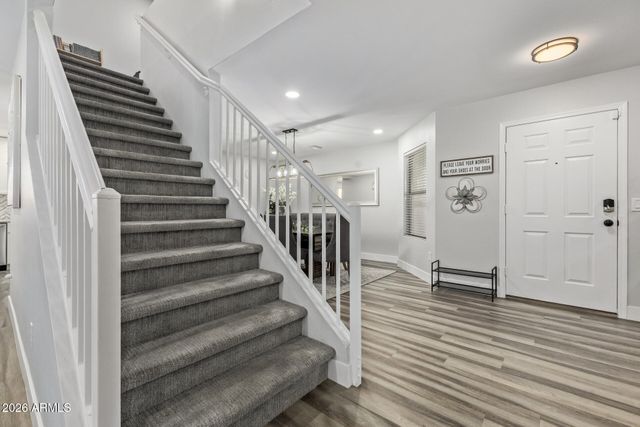 10617 W DALEY Lane, Peoria, AZ 85383