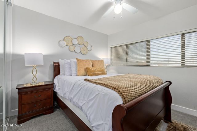 10617 W DALEY Lane, Peoria, AZ 85383