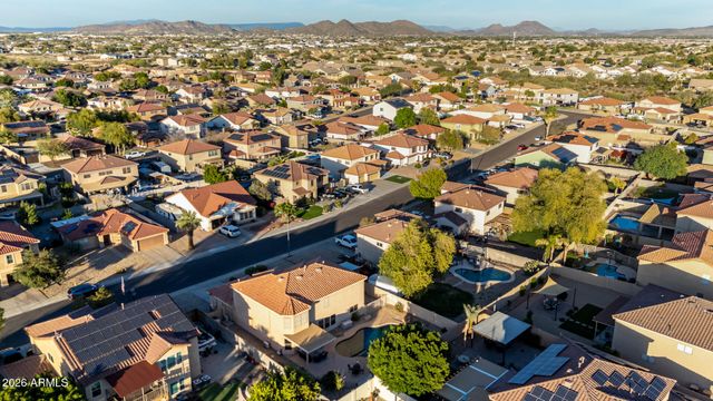 10617 W DALEY Lane, Peoria, AZ 85383