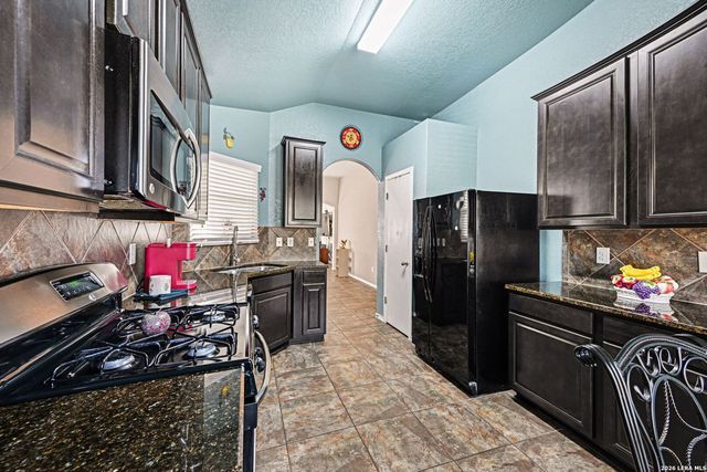 3518 York Crst, San Antonio, TX 78245