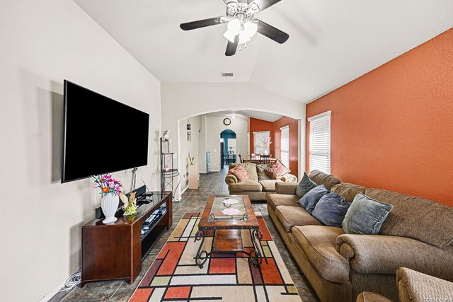 3518 York Crst, San Antonio, TX 78245