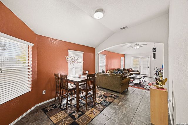 3518 York Crst, San Antonio, TX 78245