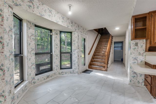 2719 Sunrise Drive, Arlington, TX 76006