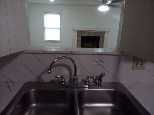 2719 Sunrise Drive, Arlington, TX 76006
