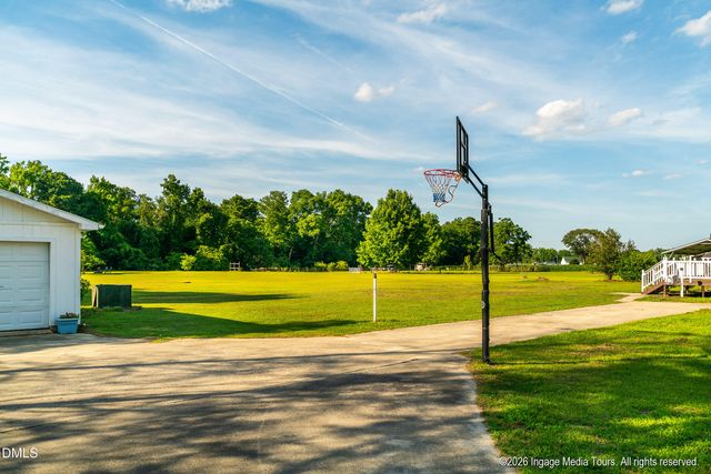 5723 Bowen Drive, Grifton, NC 28530