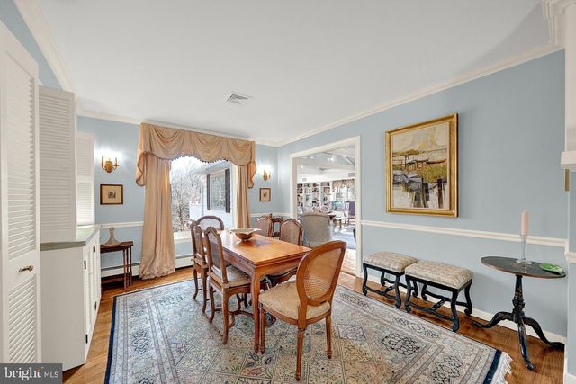 18 FORREST BLEND DR, Titusville, NJ 08560