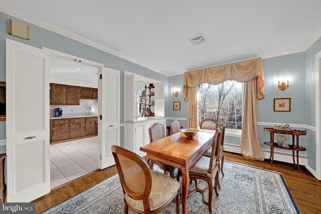 18 FORREST BLEND DR, Titusville, NJ 08560