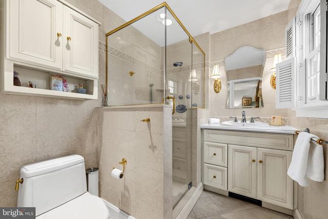 18 FORREST BLEND DR, Titusville, NJ 08560