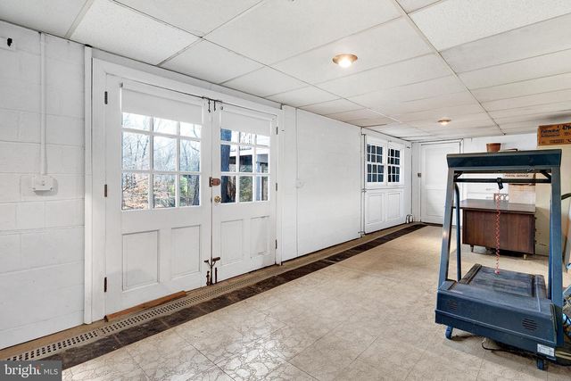 18 FORREST BLEND DR, Titusville, NJ 08560