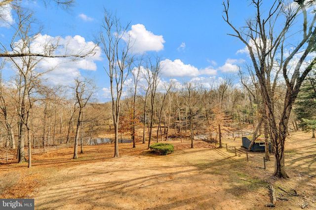 18 FORREST BLEND DR, Titusville, NJ 08560