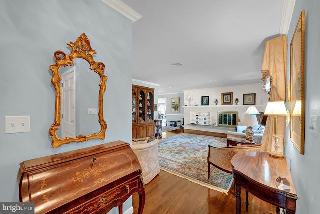 18 FORREST BLEND DR, Titusville, NJ 08560