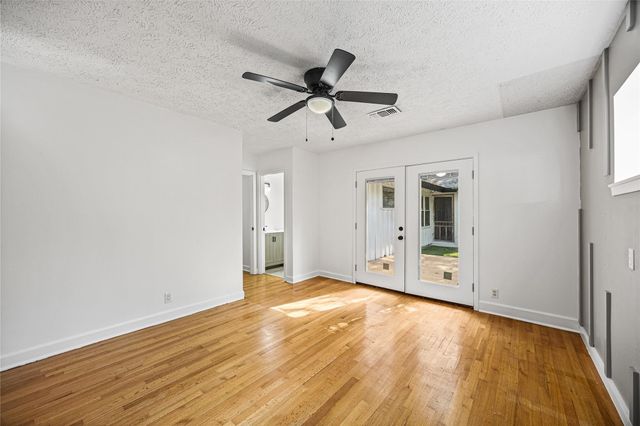 10259 Old Orchard Road, La Porte, TX 77571