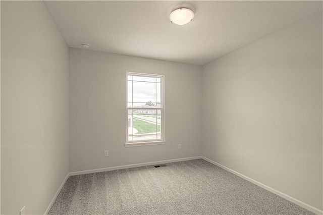 10139 N Poplar Avenue, Kansas City, MO 64156